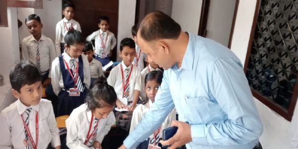 एसडीएम विनय कुमार ने न्यू कैंब्रिज रेसिडेंशियल स्कूल का किया औचक निरीक्षण, व्यवस्था पर जताई संतुष्टि