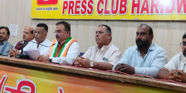 हरिद्वार में कैबिनेट बैठक जनता के पैसे की बर्बादी: शर्मा