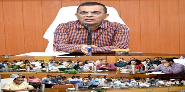 जांजगीर-चांपा में ई-ऑफिस फाइलों का 12 घंटे में करना होगा निराकरण, कलेक्टर ने दिए निर्देश