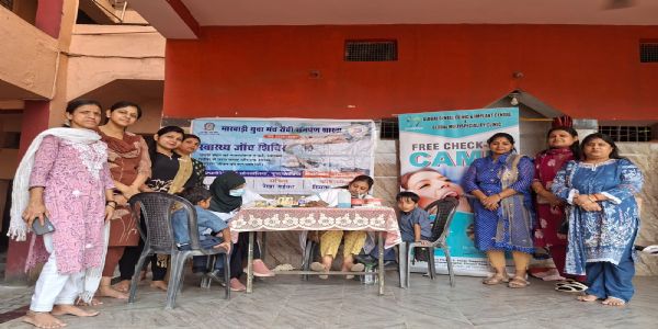एलपी पब्लिक स्कूल में 90 बच्चों के दांतों की हुई निःशुल्क जांच