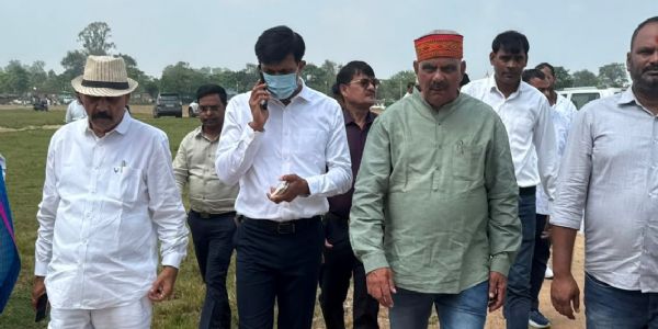 शालीमार मैदान में रावण दहन की तैयारियों का नगर निगम के अधिकारियों ने लिया जायजा