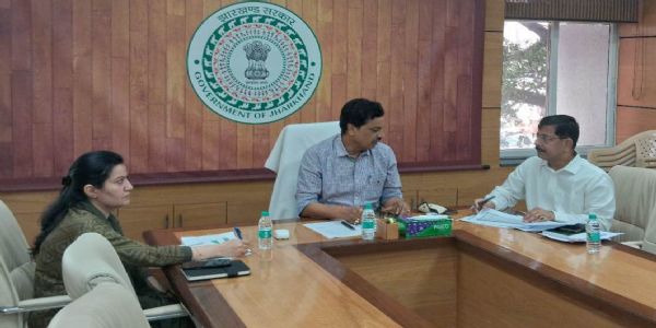एनएचएम कर्मियों के सितंबर तक के लंबित मानदेय का अविलंब भुगतान करें : अजय कुमार सिंह
