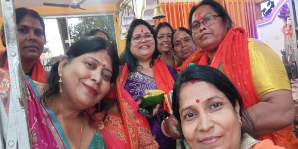 विहिप मातृशक्ति और दुर्गा वाहिनी ने अष्टमी पर किया शस्त्र पूजन