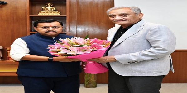 विजय बहुगुणा ने भाजपा के राष्ट्रीय अध्यक्ष  से की मुलाकात