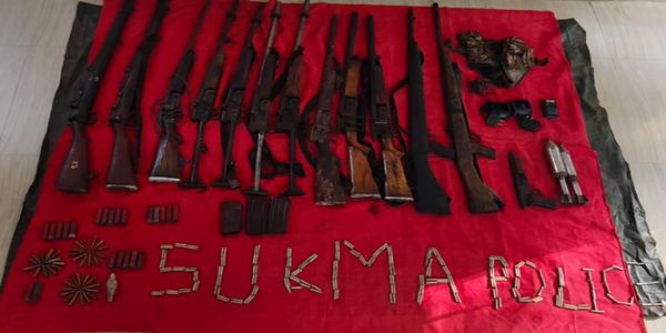 छत्तीसगढ़ के सुकमा में बड़े नक्सली डंप से 13 हथियार, 208 डेटोनेटर और विस्फोटक बरामद