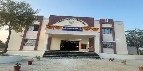 उद्योग मंत्री लखन लाल और विधायक ने घुड़देवा में निर्मित नवीन शाला भवन का किया लोकार्पण