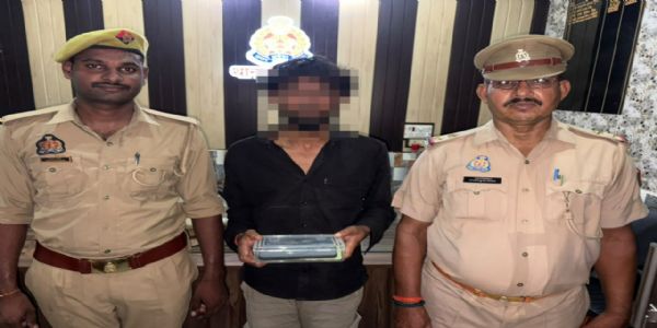 मोबाइल बेचने के नाम पर बुलाकर लूट करने का आरोपित गिरफ्तार, नकदी व बाइक बरामद