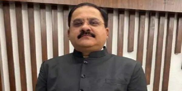 मप्र के उप मुख्यमंत्री देवड़ा के ओएसडी रहे दीपम रायचुरा निलंबित, एक करोड़ की रिश्वत का आरोप