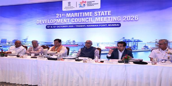 फोटो: मुंबई में मैरीटाइम स्टेट्स डेवलपमेंट काउंसिल की 21वीं दो दिवसीय बैठक को संबोधित करते हुए केंद्रीय मंत्री सर्बानंद सोनोवाल