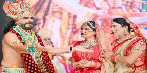 गुरुग्राम: बाबुल की दुआएं लेकर बहनों संग अयोध्या को विदा हुई सीताजी
