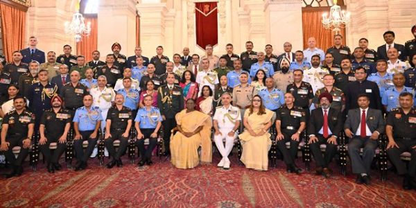 राष्ट्रीय सुरक्षा के लिए सैन्य क्षमता के साथ वैज्ञानिक संस्थानों का सहयोग भी जरूरी: राष्ट्रपति