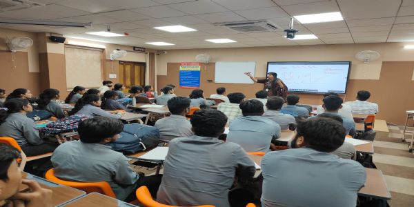 डायनामिक प्रोग्रामिंग से जटिल समस्याओं का समाधान आसान : डॉ. कल्पना जौहरी