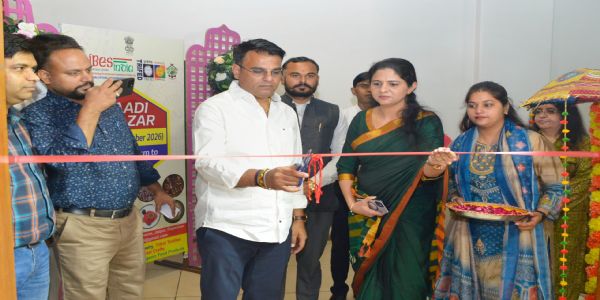 आदिवासी उत्पादों को बाजार उपलब्ध कराने के लिए ‘आदि बाजार’ शुरू