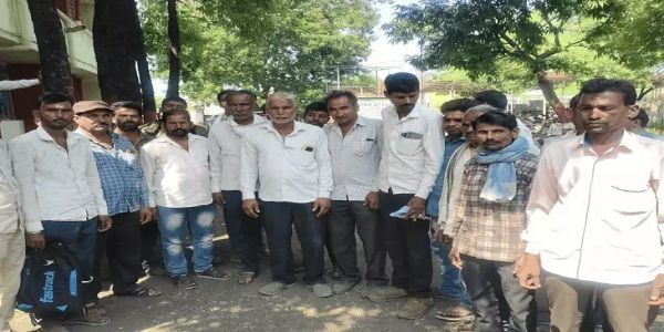 रायसेन: ट्रांसफार्मर चोरी के बाद तीन साल से बंद सबस्टेशन, बिजली संकट से परेशान ग्रामीणों का कलेक्ट्रेट पर धरना