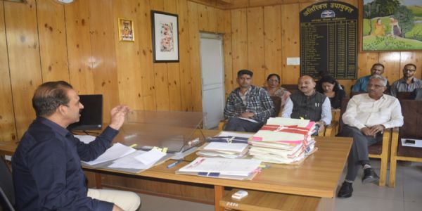 एससी-एसटी अत्याचार निवारण अधिनियम के तहत दर्ज मामलों का समयबद्ध निपटारा करें अधिकारी : एडीसी