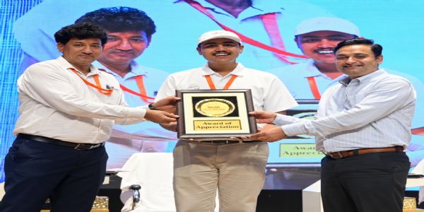 बागपत के अमन कुमार को मिला प्रदेश स्तरीय यूथ फॉर विकसित भारत पुरस्कार