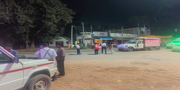 देर रात रामानुजगंज में यातायात पुलिस की कार्रवाई, नो-एंट्री में घुसे 15 वाहन चालकों पर चालान