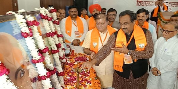 2027 के चुनावी मोर्चे पर भाजपा की नजर, 70 विधानसभा क्षेत्रों में बूथ प्रबंधन मजबूत करने की तैयारी