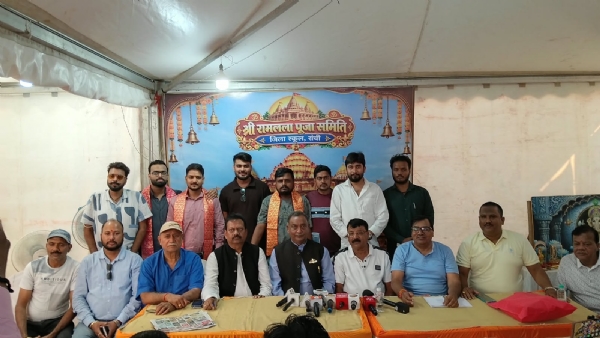 प्रेस वार्ता की तस्वीर