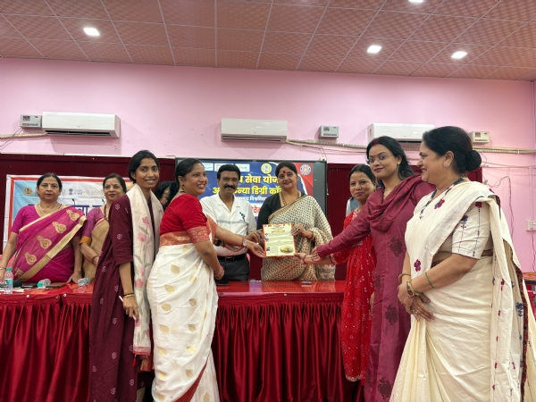 आर्यकन्या डिग्री कालेज में आयोजित कार्यक्रम से संबंधित छाया चित्र आर्यकन्या डिग्री कालेज में आयोजित कार्यक्रम से संबंधित छाया चित्र