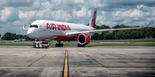 हाईजैक अलर्ट के बाद जयपुर में उतरी एअर इंडिया की फ्लाइट: जांच में नहीं मिली संदिग्ध वस्तु हाईजैक अलर्ट के बाद जयपुर में उतरी एअर इंडिया की फ्लाइट: जांच में नहीं मिली संदिग्ध वस्तु