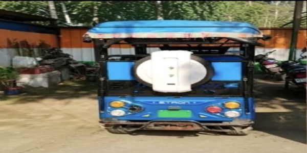 मांझी में 131 लीटर अंग्रेजी शराब लदा टोटो जब्त, चालक गिरफ्तार