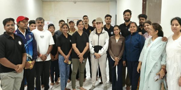 शिवपुरी में योग रिट्रीट का आयोजन, एसपी यांगचेन डोलकर भूटिया ने बढ़ाया प्रतिभागियों का उत्साह