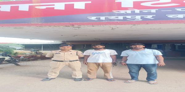 रायपुर में सूखे नशे के खिलाफ पुलिस की कार्रवाई, 4.067 किलो गांजा और 130 नशीली टैबलेट जब्त