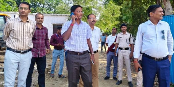 हनुमाननगर प्रखंड-सह-अंचल भवन का निर्माण समय पर पूरा करने का निर्देश