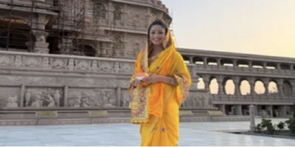 फिल्म अभिनेत्री यामी गौतम ने श्री राम जन्मभूमि में किए दर्शन