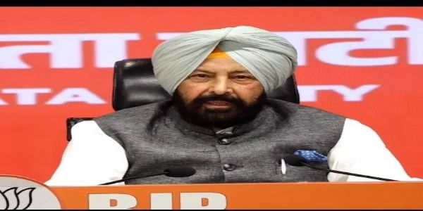 पंजाब भाजपा अध्यक्ष केवल सिंह ढिल्लों बुधवार को पार्टी मुख्यालय में पत्रकारों को संबोधित करते हुए। पंजाब भाजपा अध्यक्ष केवल सिंह ढिल्लों बुधवार को पार्टी मुख्यालय में पत्रकारों को संबोधित करते हुए।