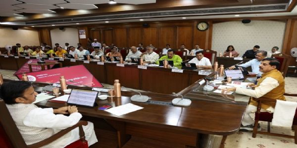 मुख्यमंत्री की अध्यक्षता में मप्र कैबिनेट की बैठक मुख्यमंत्री की अध्यक्षता में मप्र कैबिनेट की बैठक