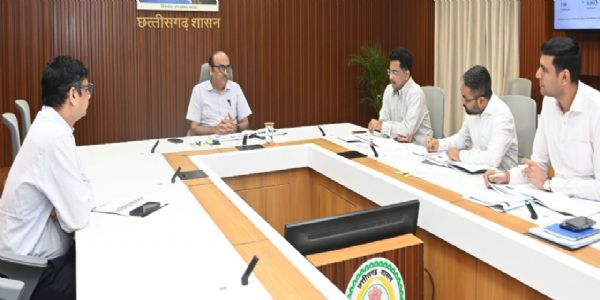 मुख्य सचिव की अध्यक्षता में प्रधानमंत्री आवास योजना (शहरी) की समीक्षा बैठक संपन्न