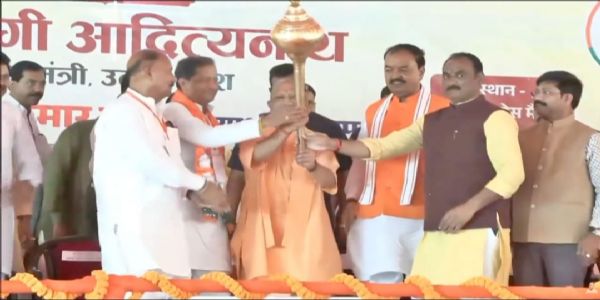 माफिया मिट्टी में मिल चुके हैं, सुरक्षित माहौल में प्रदेश प्रगति के पथ पर अग्रसर : योगी आदित्यनाथ