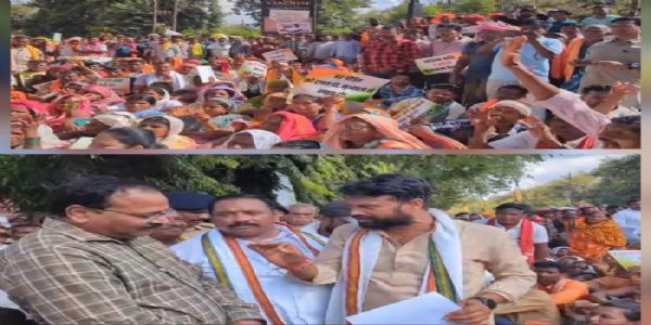 बाढ़ राहत राशि के विरोध में कांग्रेस ने कलेक्ट्रेट का किया घेराव, चक्काजाम की दी चेतावनी