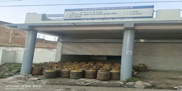 सागर: बीना में खाद्य प्रशासन का छापा, 7 लाख से अधिक के 150 अवैध कमर्शियल गैस सिलेंडर जब्त