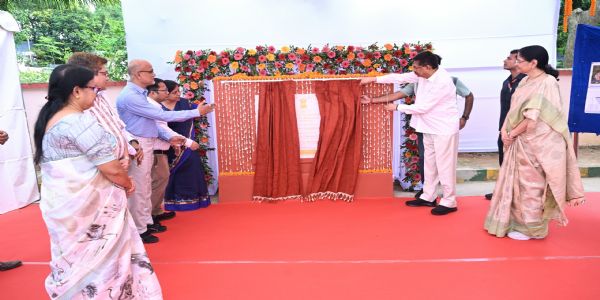 राज्यपाल ने लोकभवन में 144 आवासीय क्वार्टरों के निर्माण की रखी आधारशिला