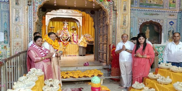 गोपीनाथजी को अर्पित किया 56 प्रकार के व्यंजनों का भोग: विशेष घड़ी रही आकर्षण का केंद्र