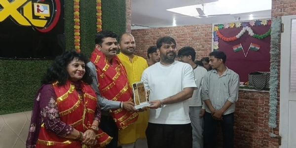 माता आशापूर्णी मंदिर को समर्पित भजन की टीम सम्मानित, नवरात्रों में भजन के जरिए हो रहा मंदिर का प्रचार