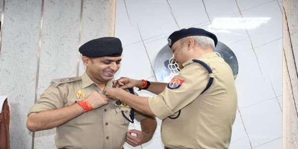 बागपत के अपर पुलिस अधीक्षक प्रवीण कुमार चौहान को मिला उत्कृष्ट सेवा पदक
