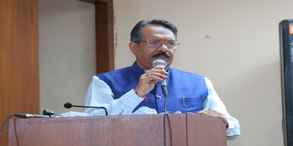 हर्ष मल्होत्रा ने नेहा बोरा के बयान पर राहुल गांधी से मांगा जवाब, युवा आंदोलन को लेकर कांग्रेस पर साधा निशाना
