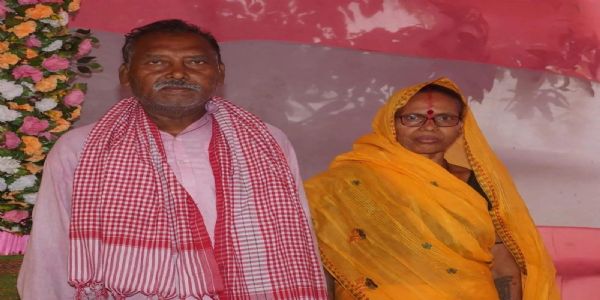 ट्रैक्टर की टक्कर से होमगार्ड के सेवानिवृत्त जवान की मौत, पत्नी गंभीर