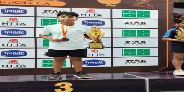 असम की युवा टेबल टेनिस खिलाड़ी दिविजा पॉल असम की युवा टेबल टेनिस खिलाड़ी दिविजा पॉल