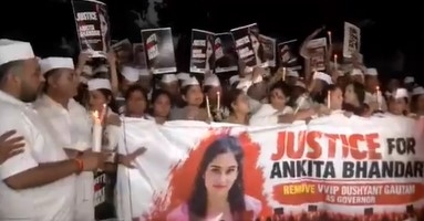 मार्च निकालते सेवा दल के कार्यकर्ता। मार्च निकालते सेवा दल के कार्यकर्ता।
