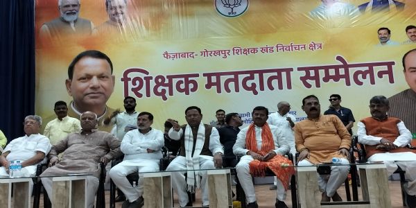 शिक्षक केवल विद्यार्थी नहीं, राष्ट्र का भविष्य गढ़ते हैं : पंकज चौधरी