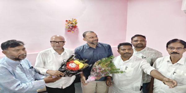 कोशी स्नातक चुनाव में कांग्रेस प्रत्याशी की जीत सुनिश्चित को लेकर प्रदेश अध्यक्ष और प्रभारी ने कार्यकर्ताओं के साथ की मंत्रणा