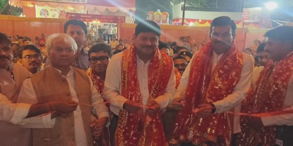 दुर्गा पूजा पंडाल का हुआ उद्घाटन