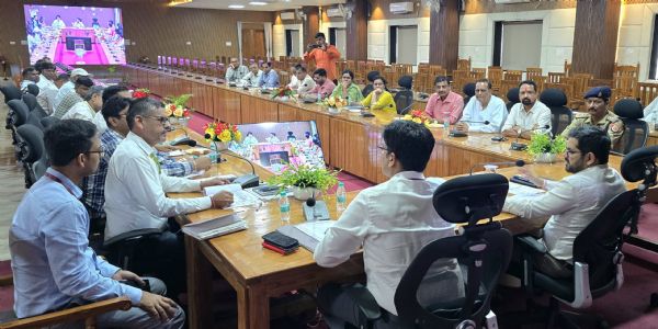 1380 विद्यालयों में उत्सव की तरह हुई पीटीएम, अभिभावकों ने जाना बच्चों का सर्वांगीण विकास