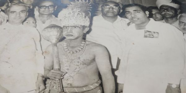71 साल से बीकानेर दशहरा कमेटी से जुड़ा झांब परिवार, तीन पीढ़ियों से निभा रहा परंपरा और सेवा का दायित्व