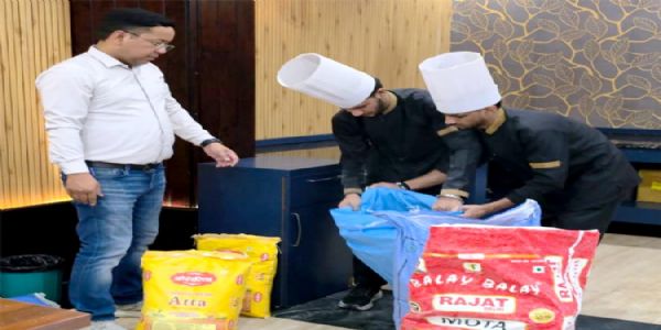 होटल के किचन में एक्सपायरी दूध-ब्रेड से बन रहा था खाना, 120 किलो आटा सीज